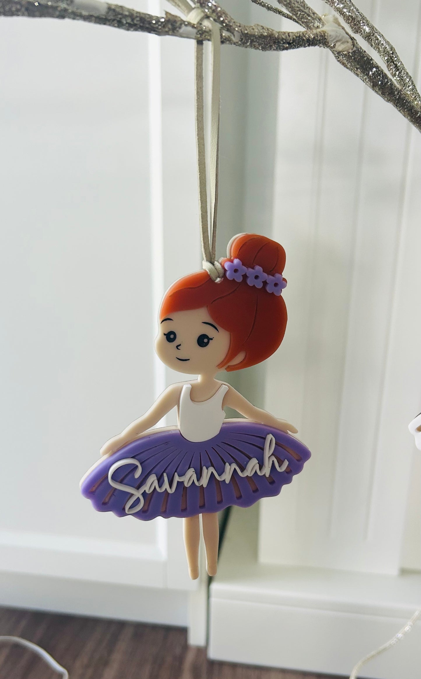 DANCING GIRL HANGING ORNAMENT