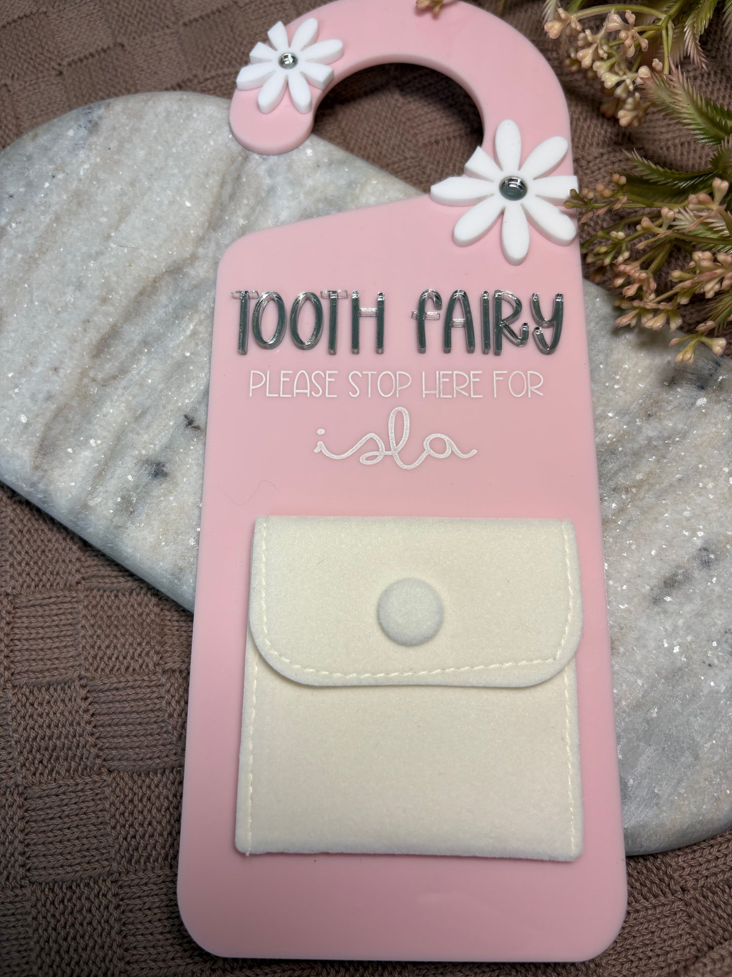 TOOTH FAIRY DOOR HANGER - DAISIES