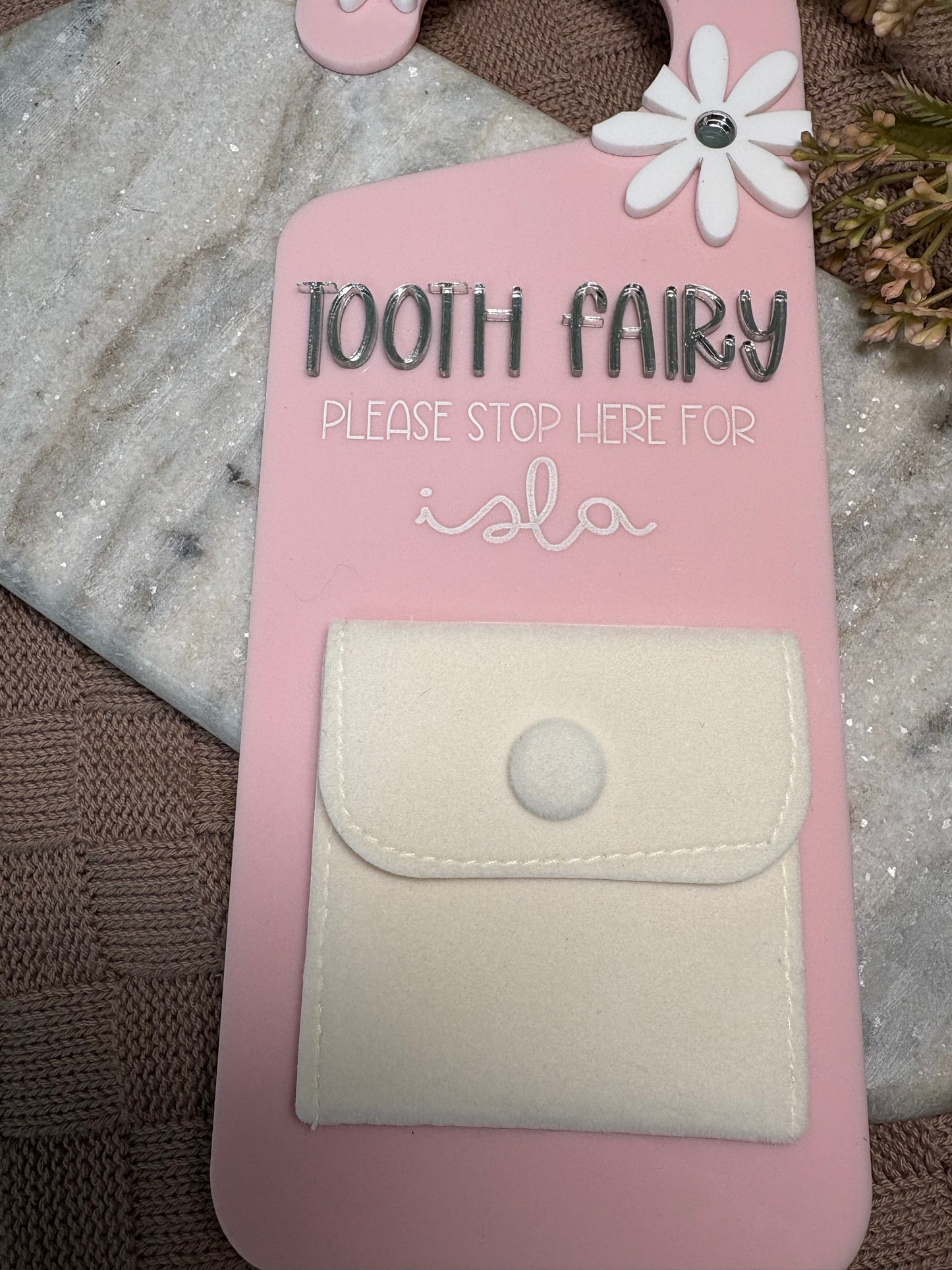 TOOTH FAIRY DOOR HANGER - DAISIES